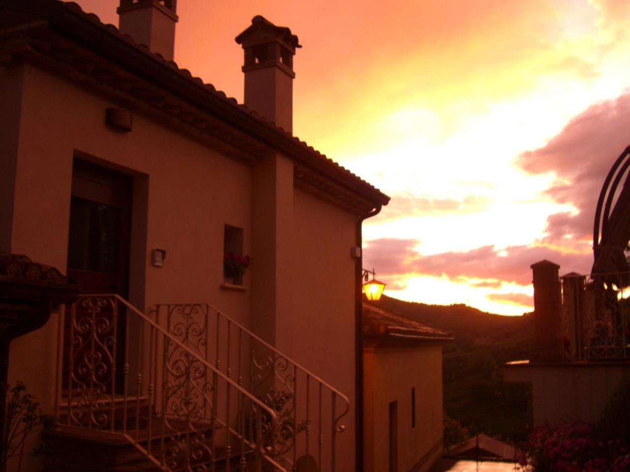Agriturismo Pozzuolo Serrungarina Exteriér fotografie