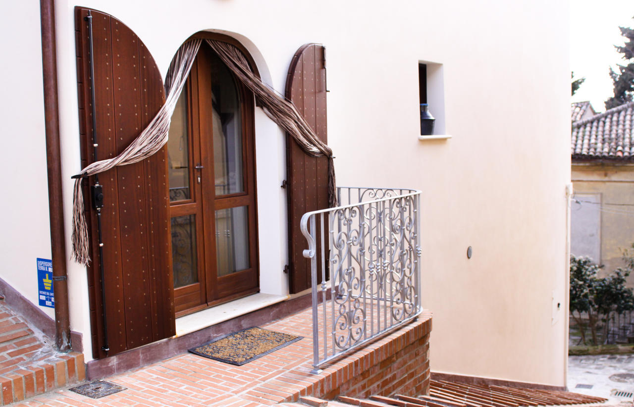 Agriturismo Pozzuolo Serrungarina Exteriér fotografie