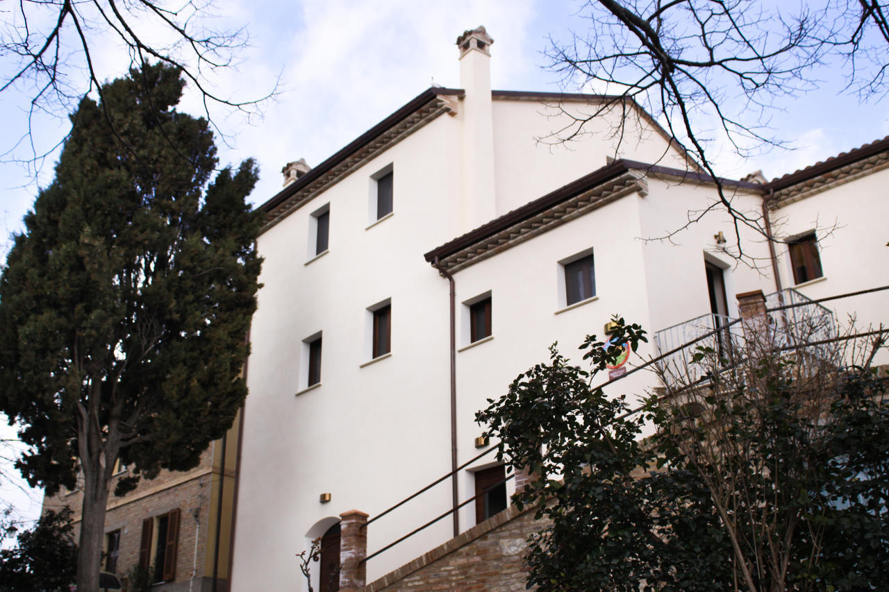 Agriturismo Pozzuolo Serrungarina Exteriér fotografie